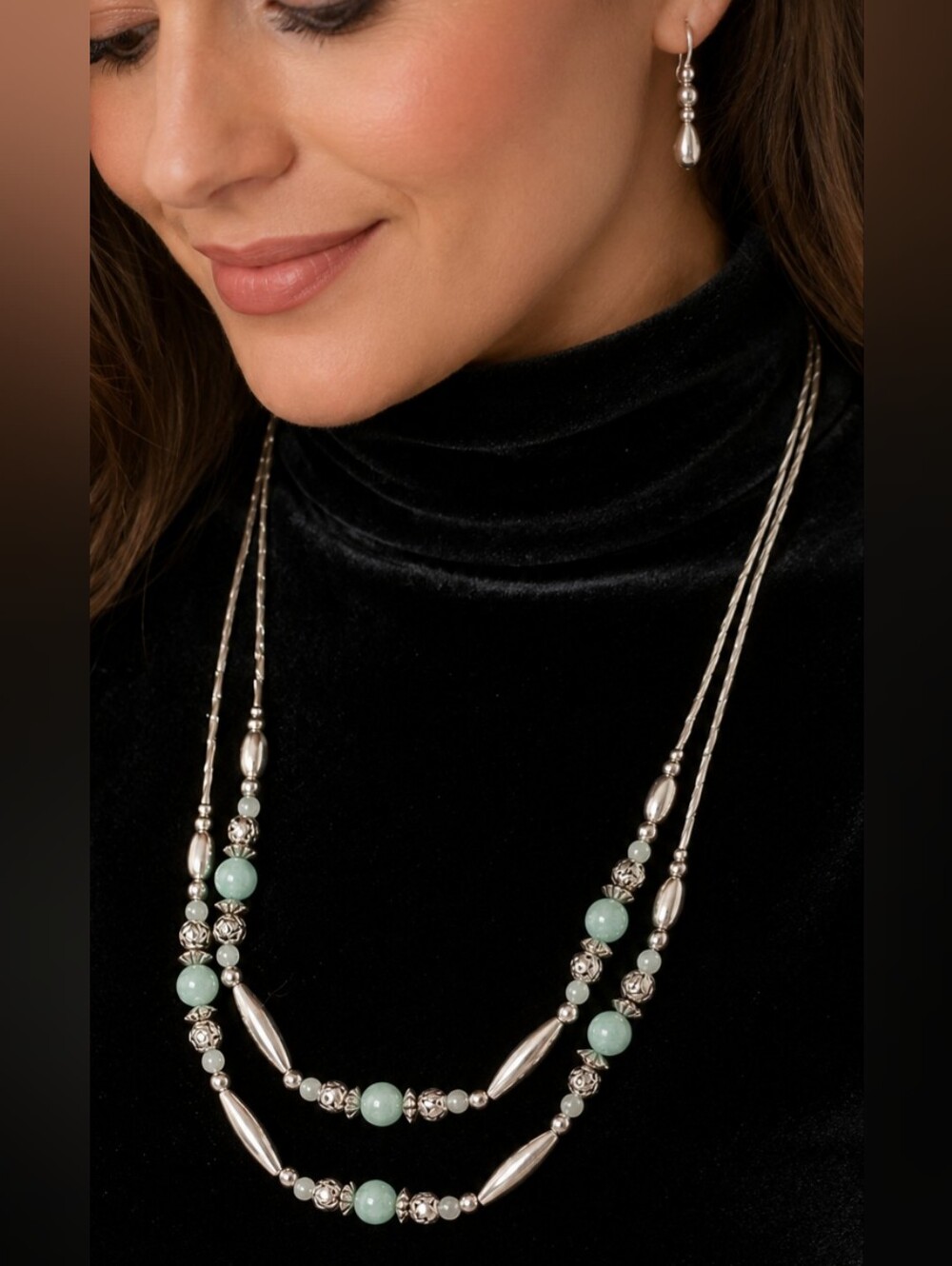 Vintage Style Double Strand Green Bead Pearl Statement Necklace Silver Tone Long